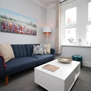 Apartment No 25 House By Ssw Close To Sleeps 4, Cardiff