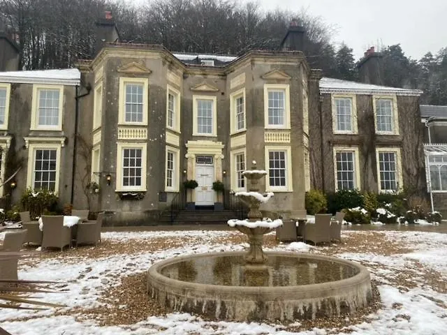 New House Country Hotel Cardiff