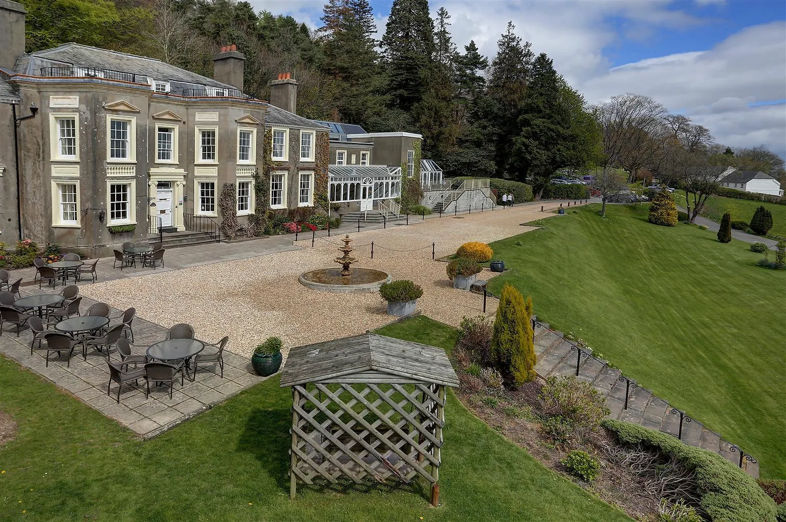 New House Country Hotel Cardiff
