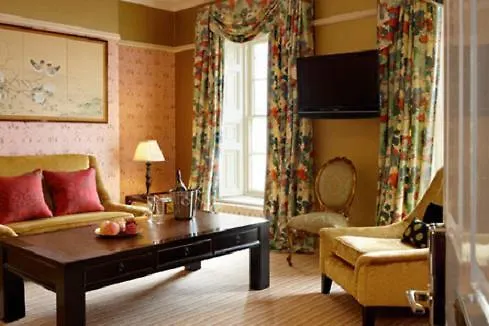 New House Country Hotel Cardiff