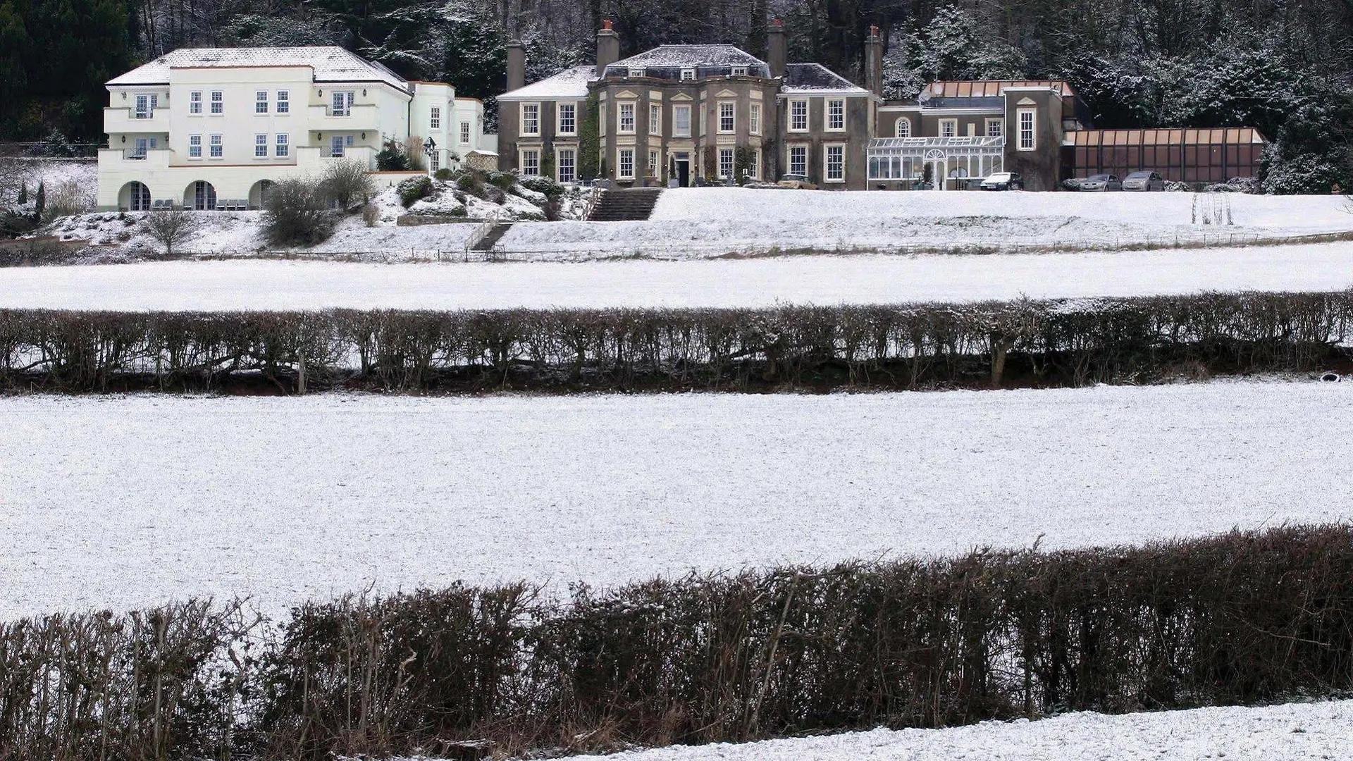 New House Country Hotel Cardiff
